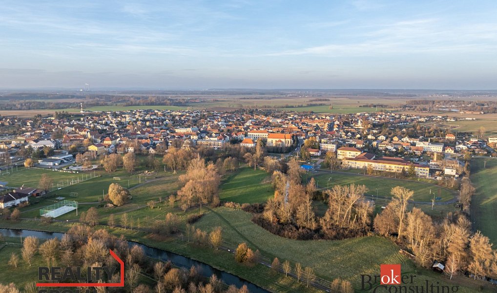 Prodej domu 193 m² s pozemkem 816 m², Sezemice – náhled fotky 14