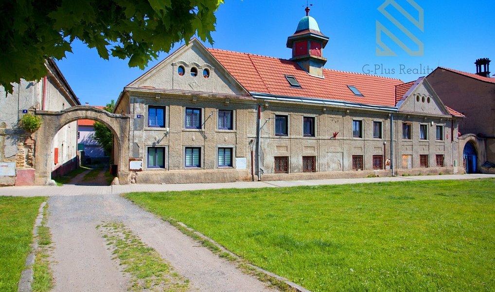 Prodej nájemního domu, činžáku 779 m², Smečno – náhled fotky 22