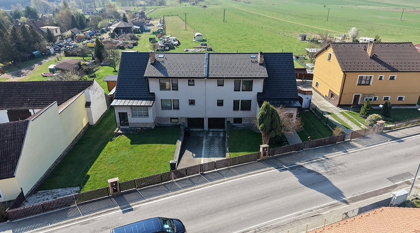 Prodej domu 240 m² s pozemkem 580 m² — photo 2