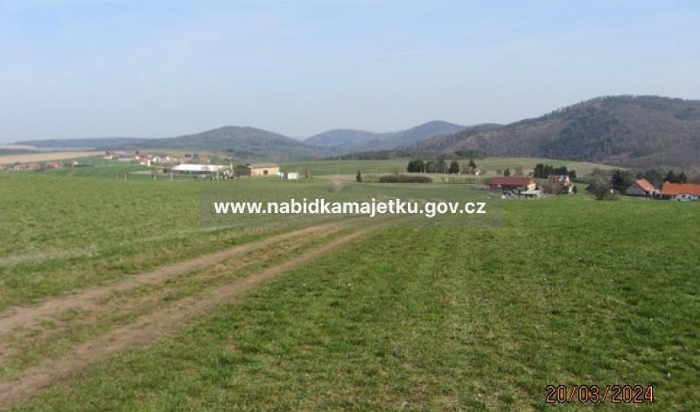 Prodej pozemku 2 215 m², Ostrovec-Lhotka – náhled fotky 4