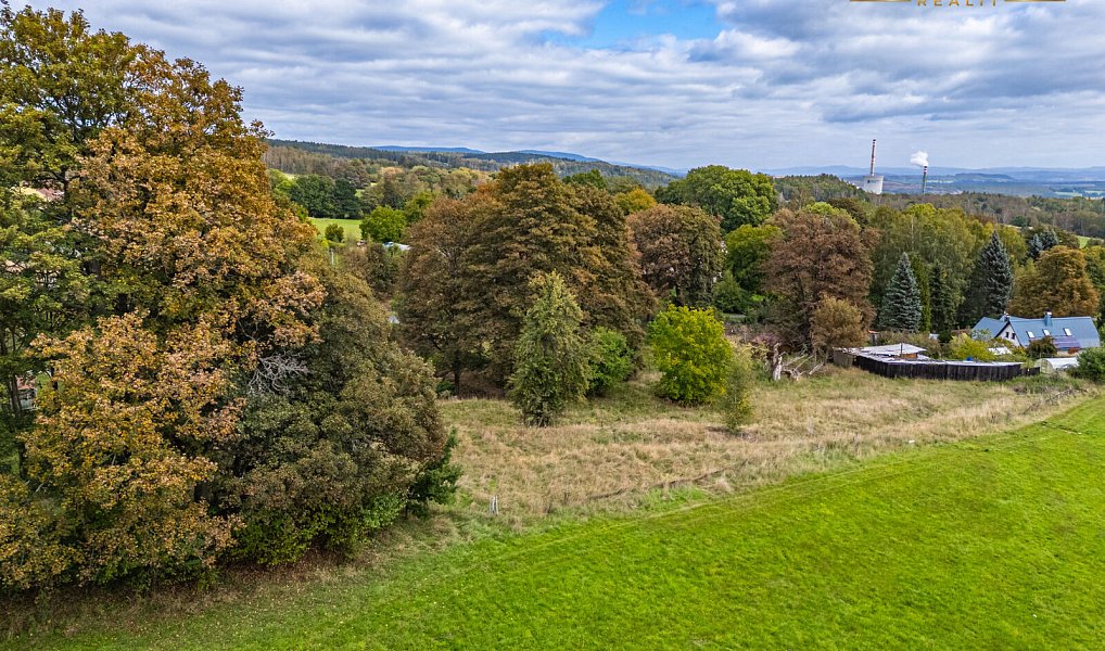 Prodej stavebního pozemku 3 300 m², Dolní Nivy – náhled fotky 20