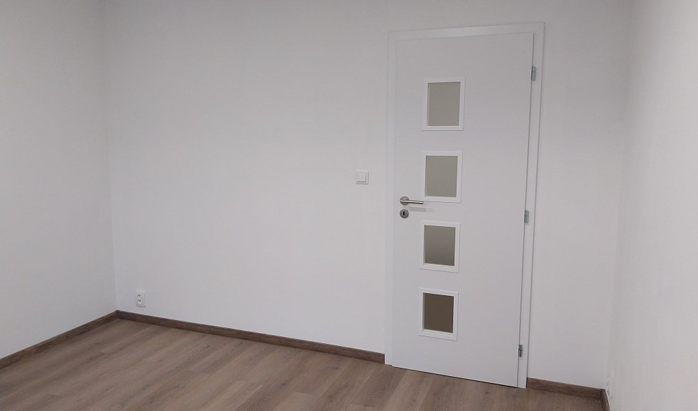 Pronájem bytu 3+1 64 m², Radonice – náhled fotky 8