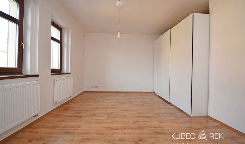 Pronájem bytu 2+kk 76 m², Tábor – náhled fotky 2