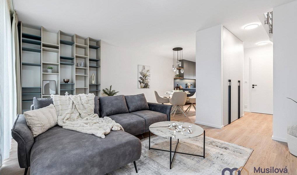 Pronájem domu 92 m² s pozemkem 300 m², Teplice – náhled fotky 3