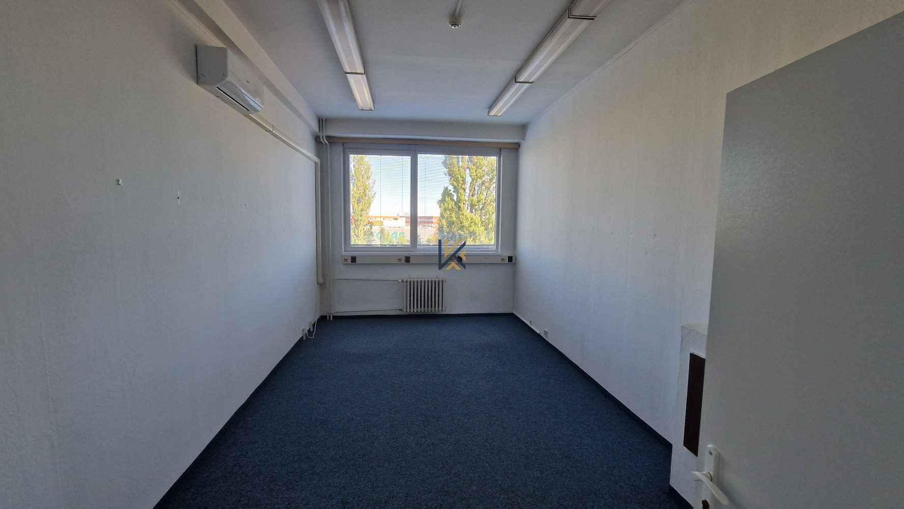 Pronájem kanceláře 22 m² — photo 3