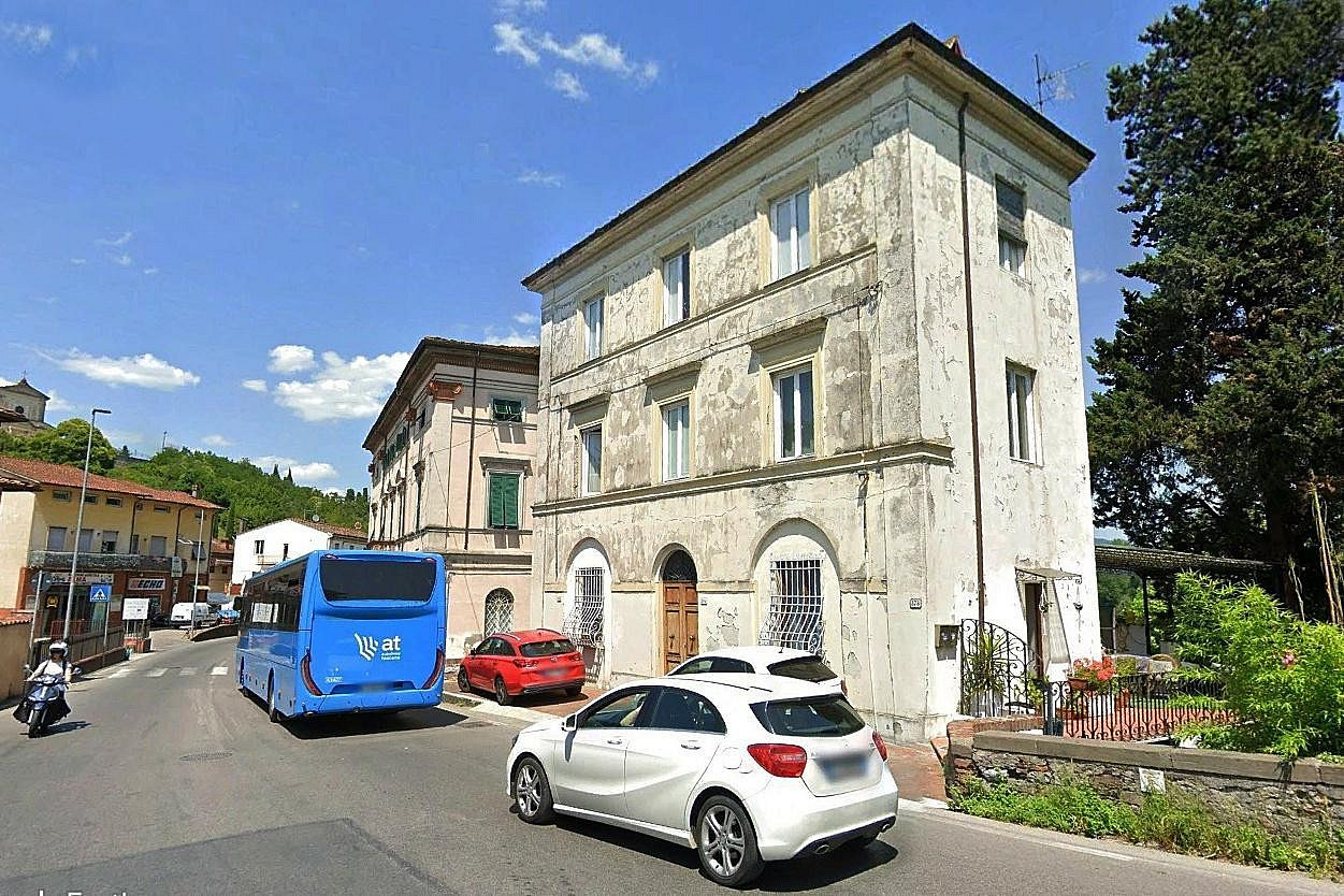 Prodej domu 350 m² s pozemkem 387 m² - Vista 4