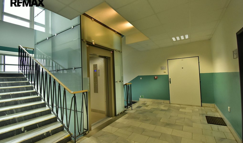 Pronájem kanceláře 36 m², Hradec Králové – náhled fotky 5
