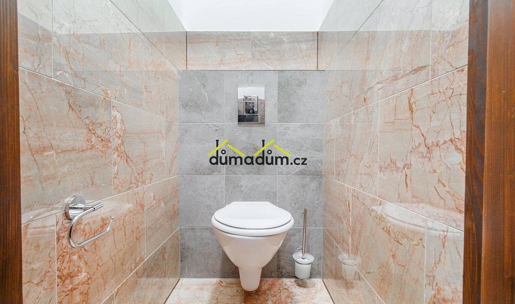 Prodej bytu 5+1 100 m², Praha – náhled fotky 16