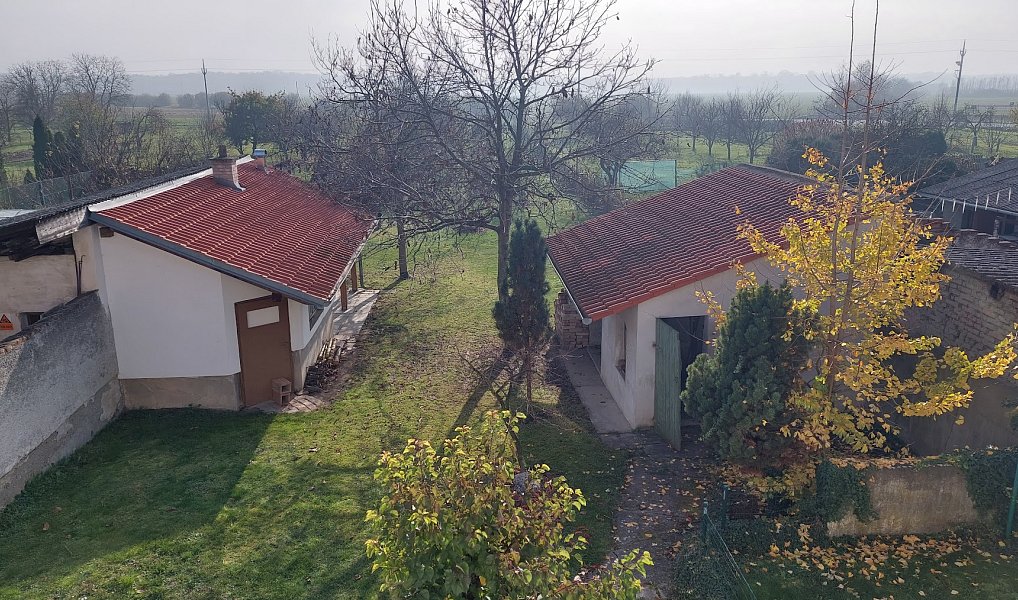 Prodej domu 255 m² s pozemkem 1 689 m², Troubky – náhled fotky 3