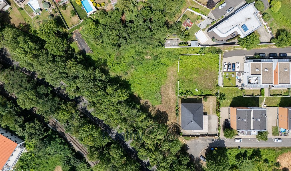 Prodej stavebního pozemku 1 258 m², Teplice – náhled fotky 2