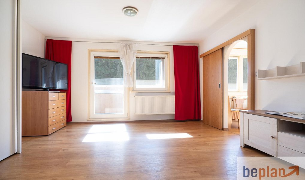 Prodej bytu 3+1 76 m², Kamenice – náhled fotky 11