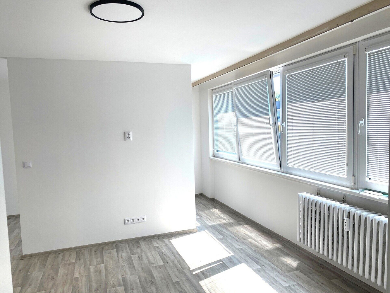 Pronájem bytu 3+1 70 m² – fotografie 3