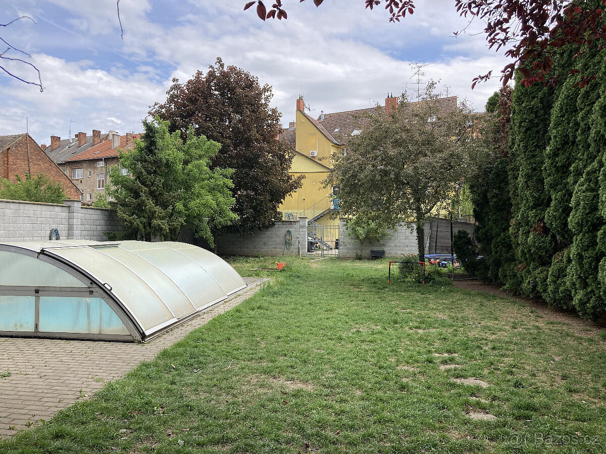Prodej nájemního domu, činžáku 605 m² – fotografie 4
