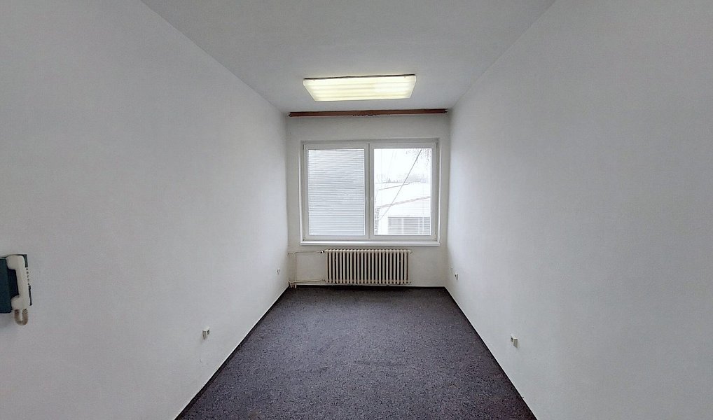 Pronájem skladovacích prostor 131 m², Jičín – náhled fotky 9