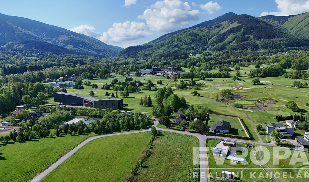 Prodej stavebního pozemku 2 266 m², Čeladná – náhled fotky 2