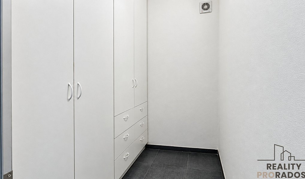 Pronájem bytu 2+kk 55 m², Hodonín – náhled fotky 16