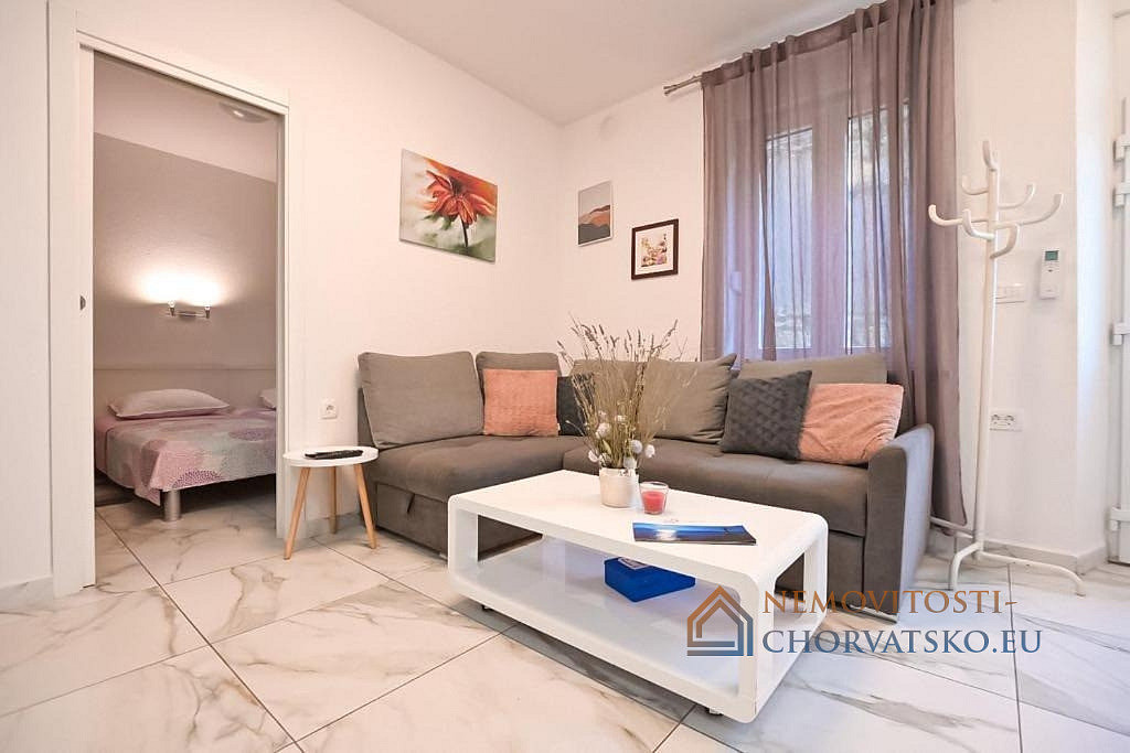 Pronájem bytu 1+kk 38 m² - Ansicht 2