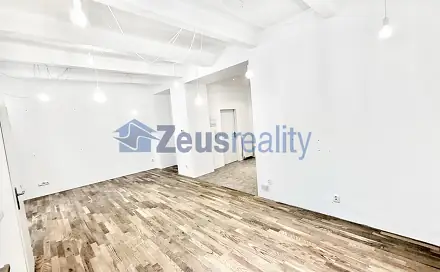 Pronájem kanceláře 48 m², Mlékárenská, Praha 9 - Vysočany