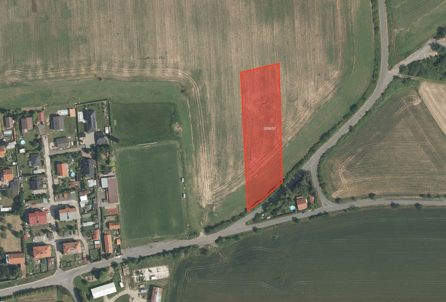 Prodej pole 5 676 m²