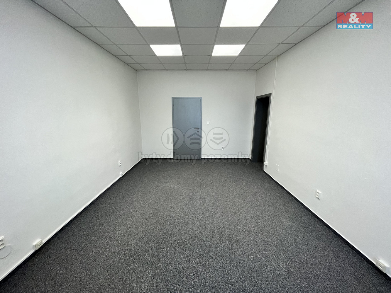 Pronájem kanceláře 13 m² — photo 3