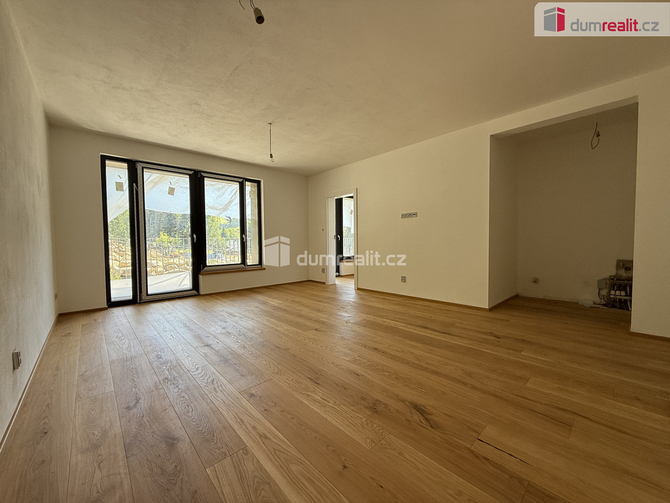 Pronájem bytu 2+1 57 m² – fotografie 4