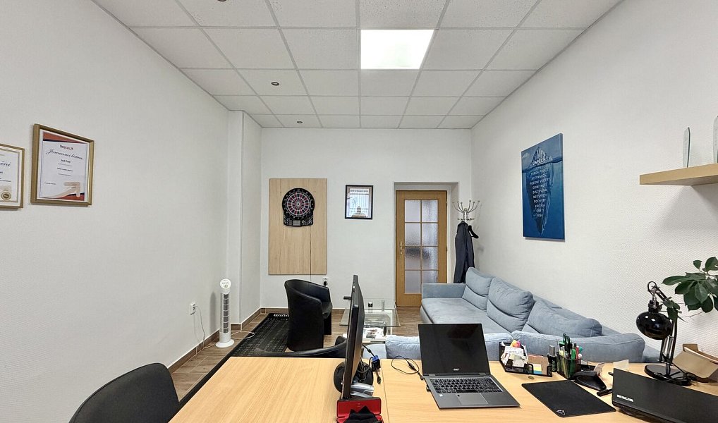 Prodej kanceláře 466 m², Chomutov – náhled fotky 3