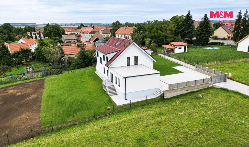 Prodej domu 248 m² s pozemkem 1 542 m², Žižice – náhled fotky 15