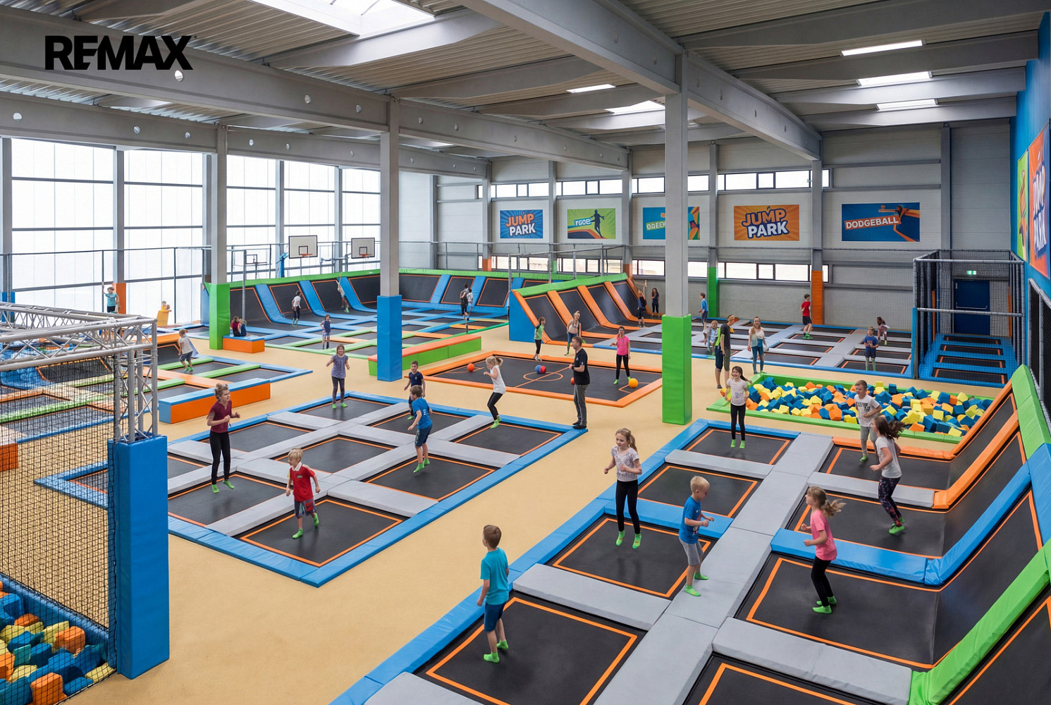 Pronájem obchodních prostor 1 800 m² – další