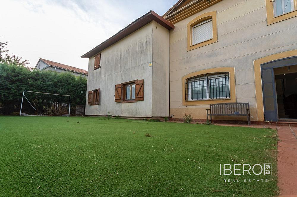 Prodej domu 280 m² s pozemkem 1 036 m² — photo 4