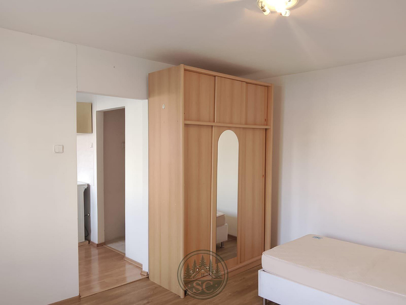 Pronájem bytu 1+1 28 m² – fotografie 2