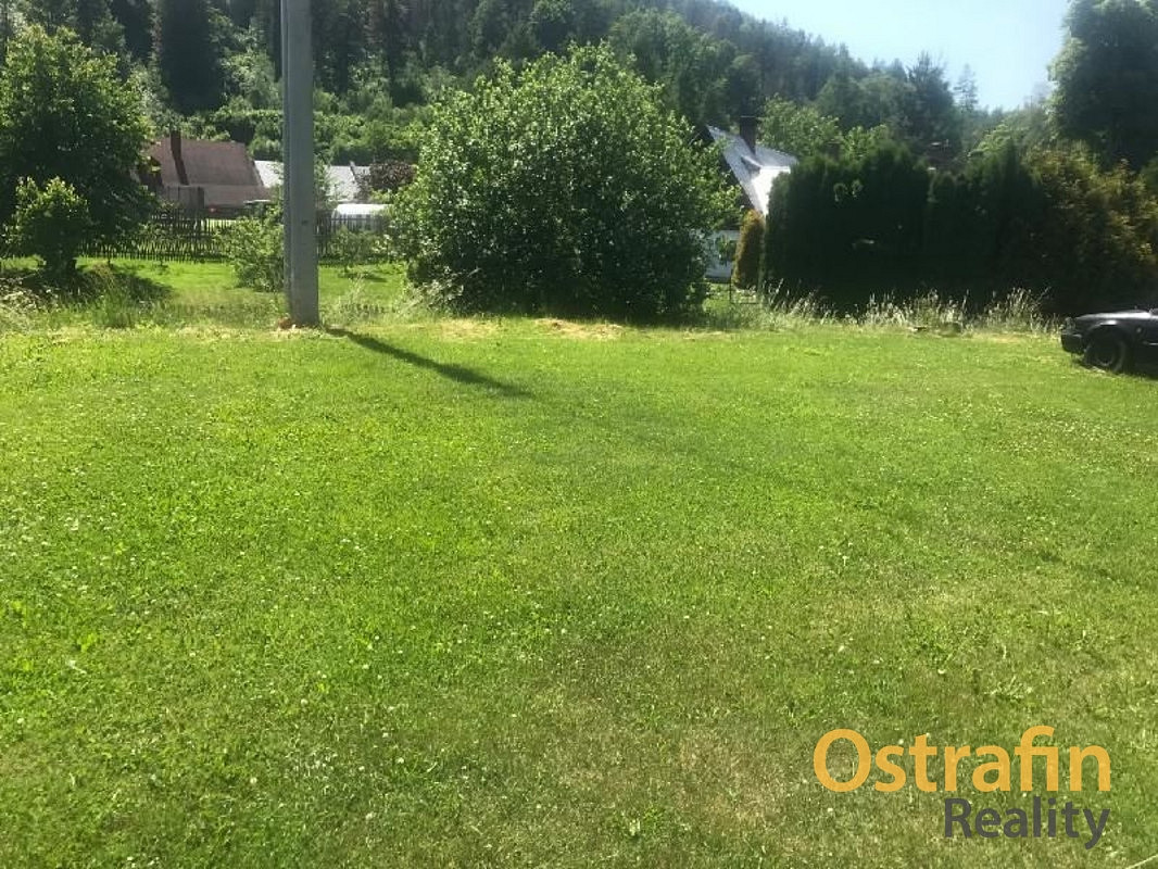 Prodej stavebního pozemku 900 m²