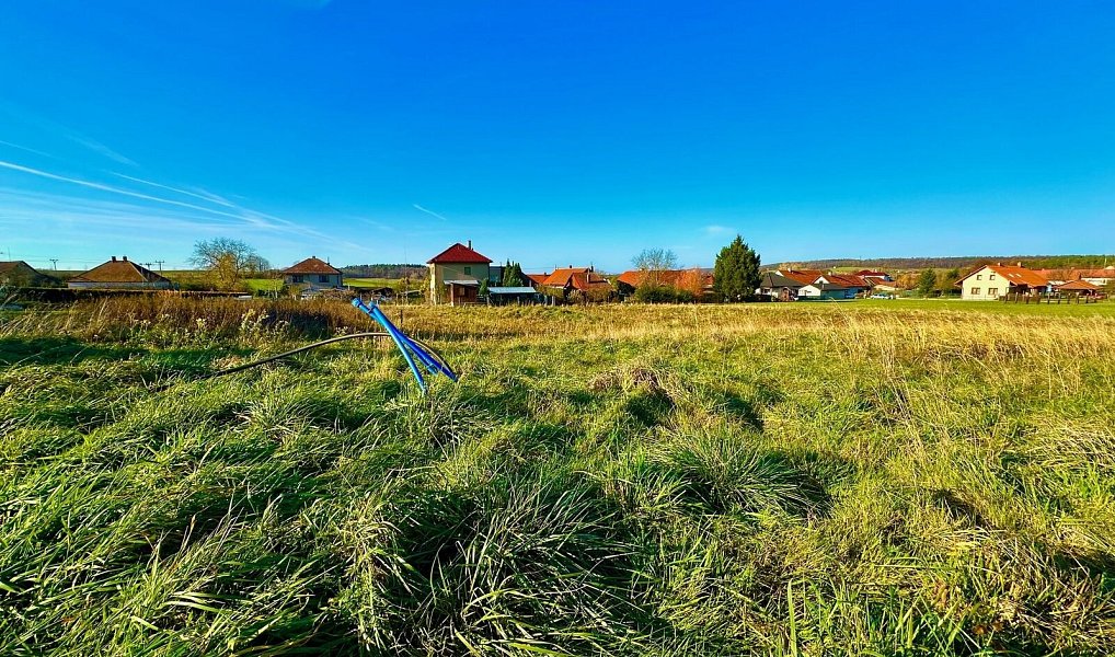 Prodej stavebního pozemku 1 111 m², Ostřetín – náhled fotky 6