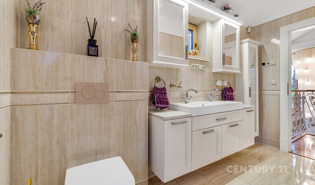 Prodej domu 425 m² s pozemkem 1 675 m², Praha – náhled fotky 29