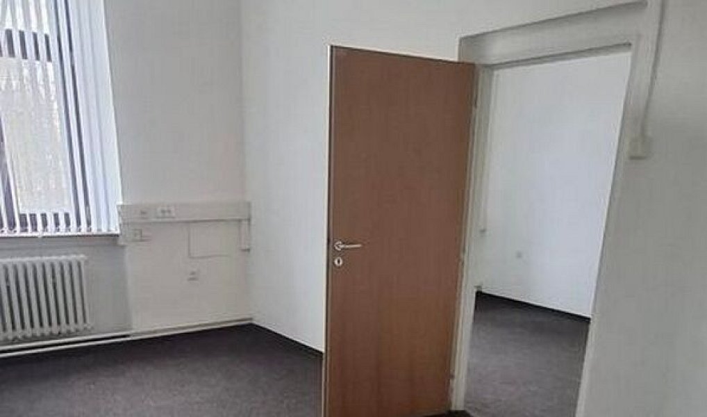 Pronájem kanceláře 64 m², Praha – náhled fotky 3