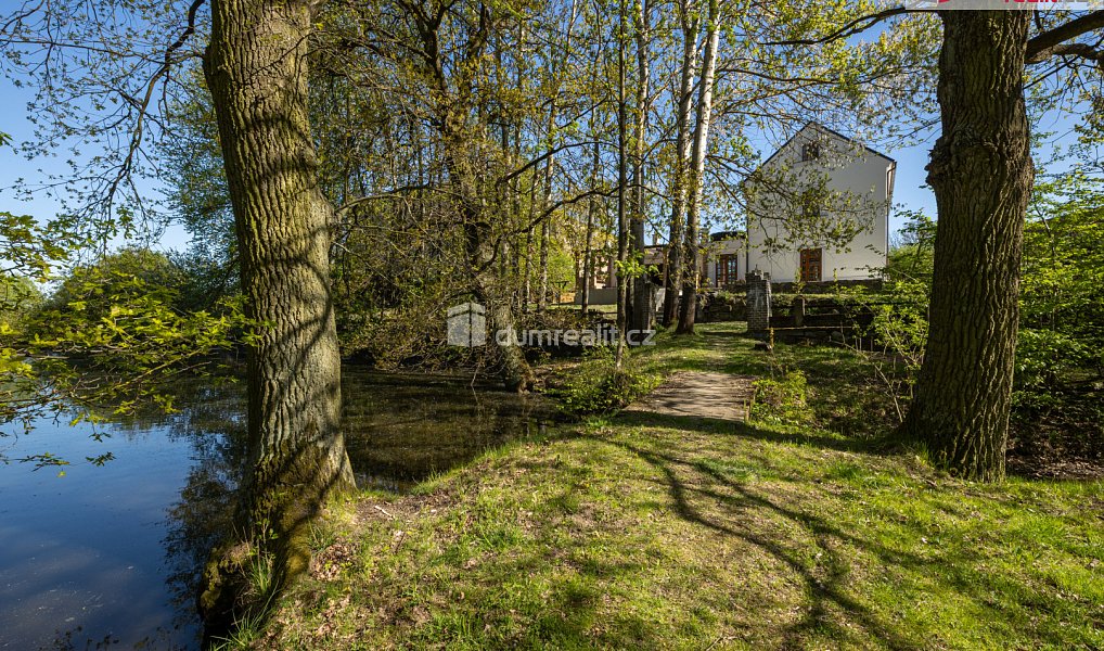 Prodej domu 266 m² s pozemkem 6 387 m², Pyšely – náhled fotky 44