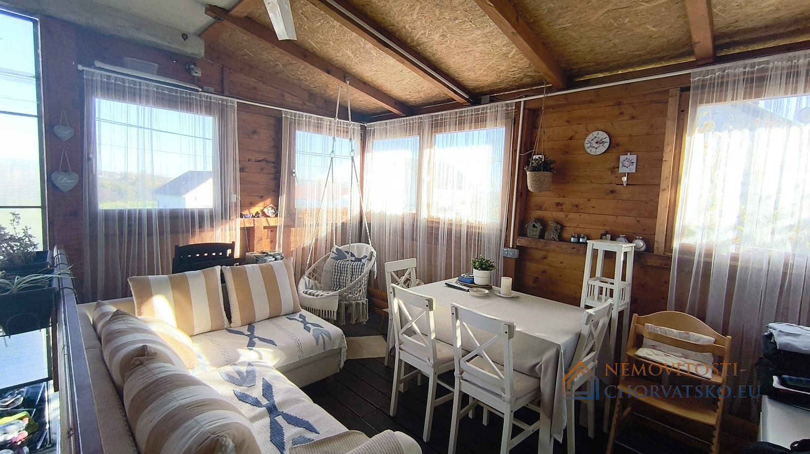 Prodej domu 119 m² s pozemkem 358 m² - Więcej