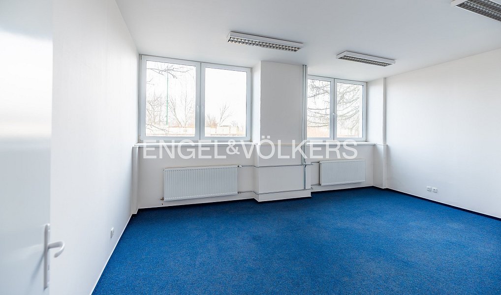 Pronájem skladovacích prostor 8 262 m², Jaroměř – náhled fotky 9