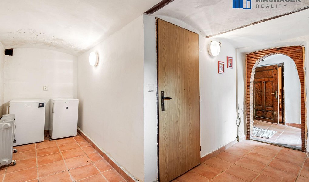 Prodej domu 182 m² s pozemkem 184 m², Moldava – náhled fotky 8
