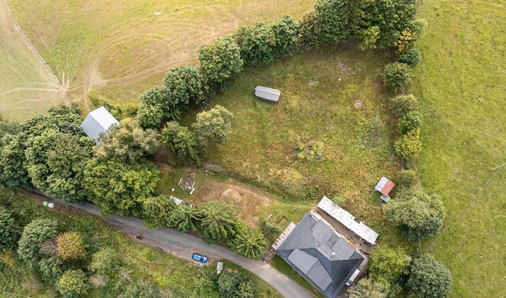 Prodej ubytovacího objektu 900 m², Strážná – náhled fotky 3