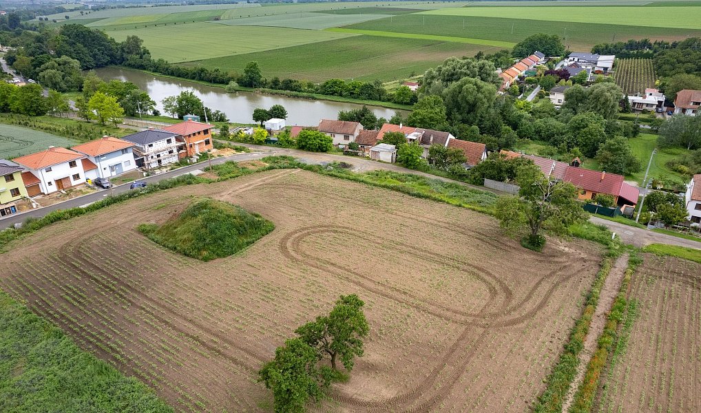 Prodej stavebního pozemku 624 m², Syrovice – náhled fotky 12