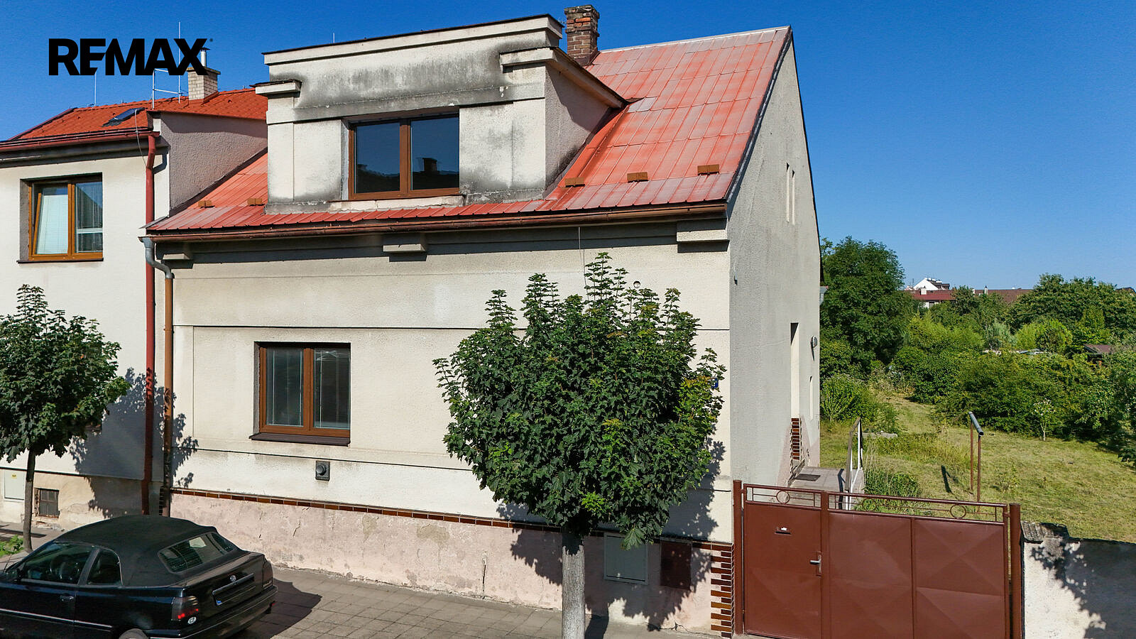 Prodej domu 176 m² s pozemkem 1 042 m²