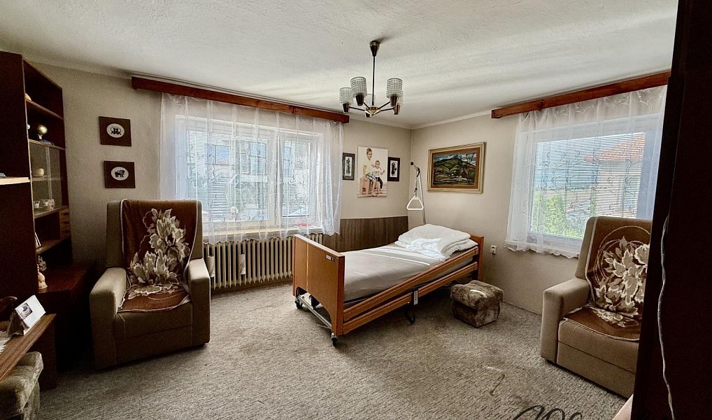 Prodej domu 195 m² s pozemkem 518 m², Zlín – náhled fotky 4
