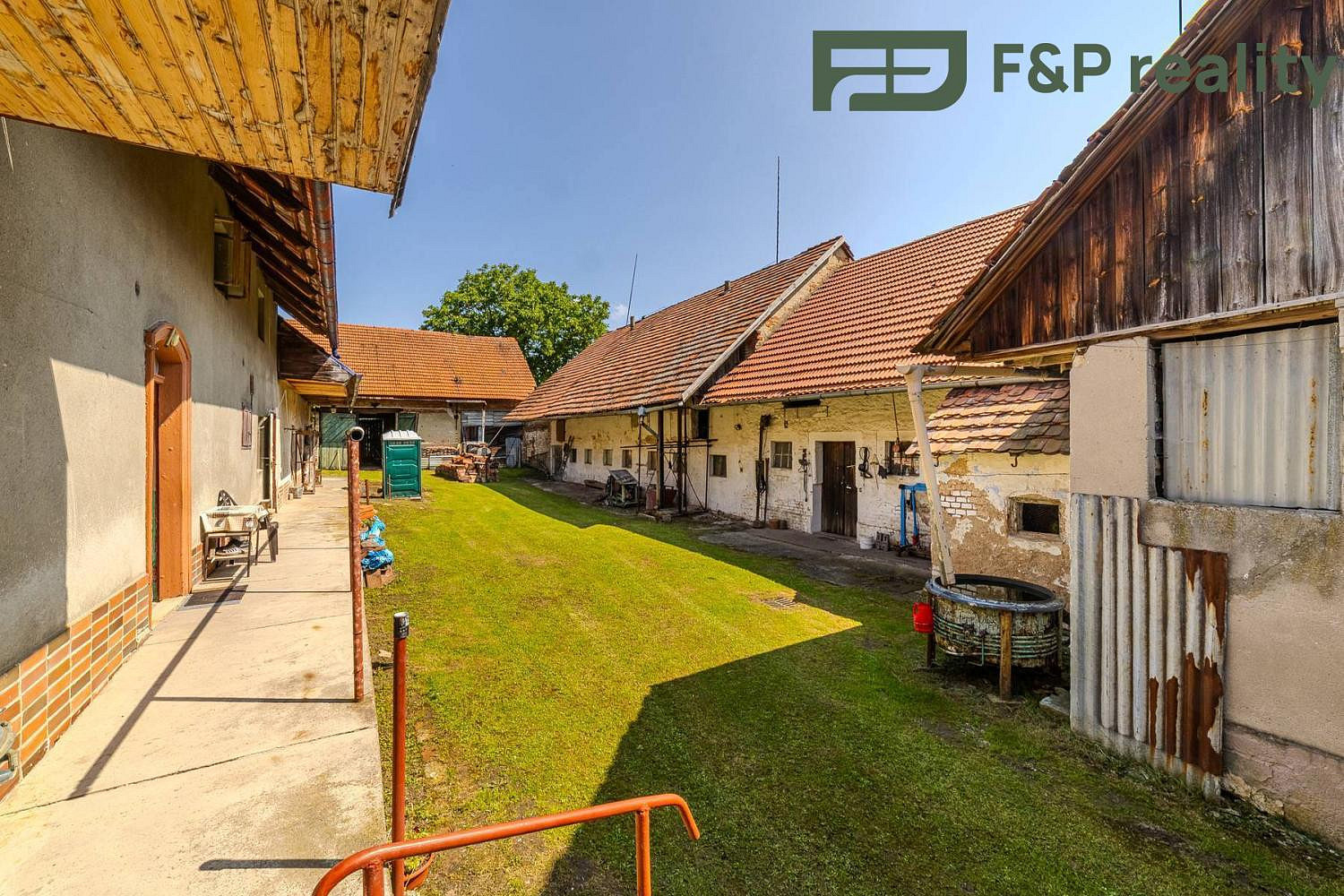 Prodej domu 300 m² s pozemkem 795 m² – fotografie 4