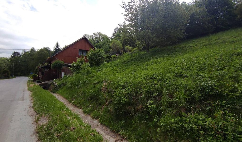 Prodej stavebního pozemku 1 871 m², Javorník – náhled fotky 2
