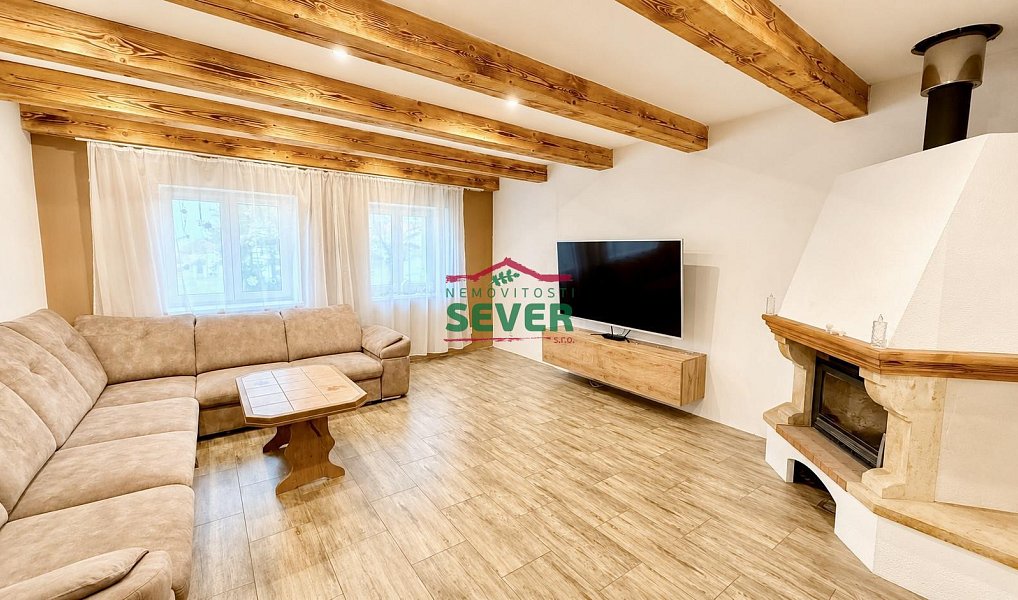 Prodej domu 220 m² s pozemkem 1 576 m², Louny – náhled fotky 3