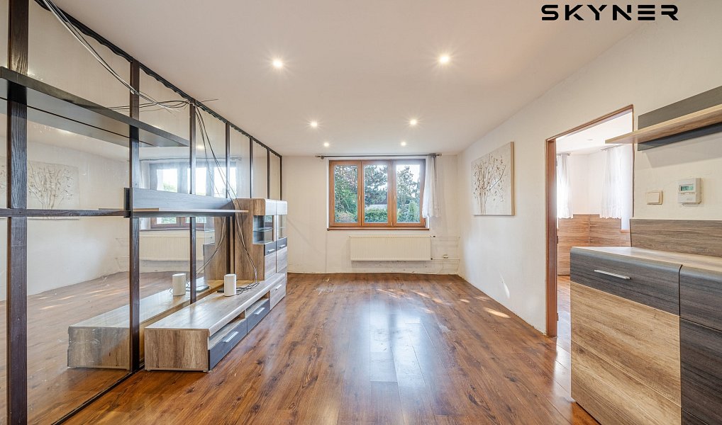 Prodej domu 300 m² s pozemkem 585 m², Chuderov – náhled fotky 25