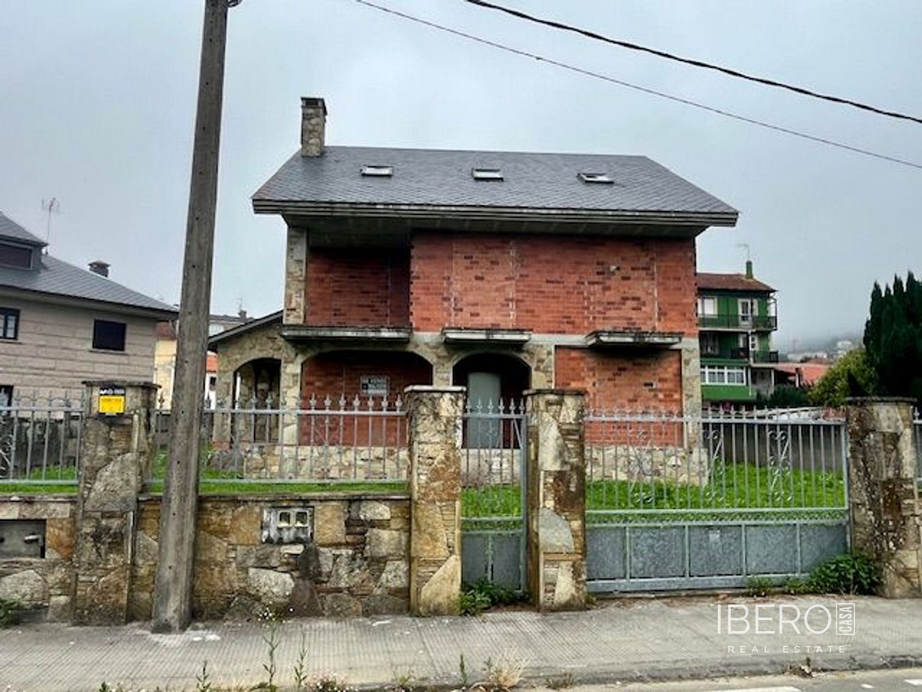 Prodej domu 891 m² s pozemkem 616 m²