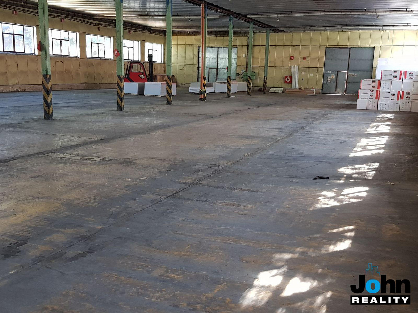 Pronájem výrobních prostor 1 000 m² – fotografie 5