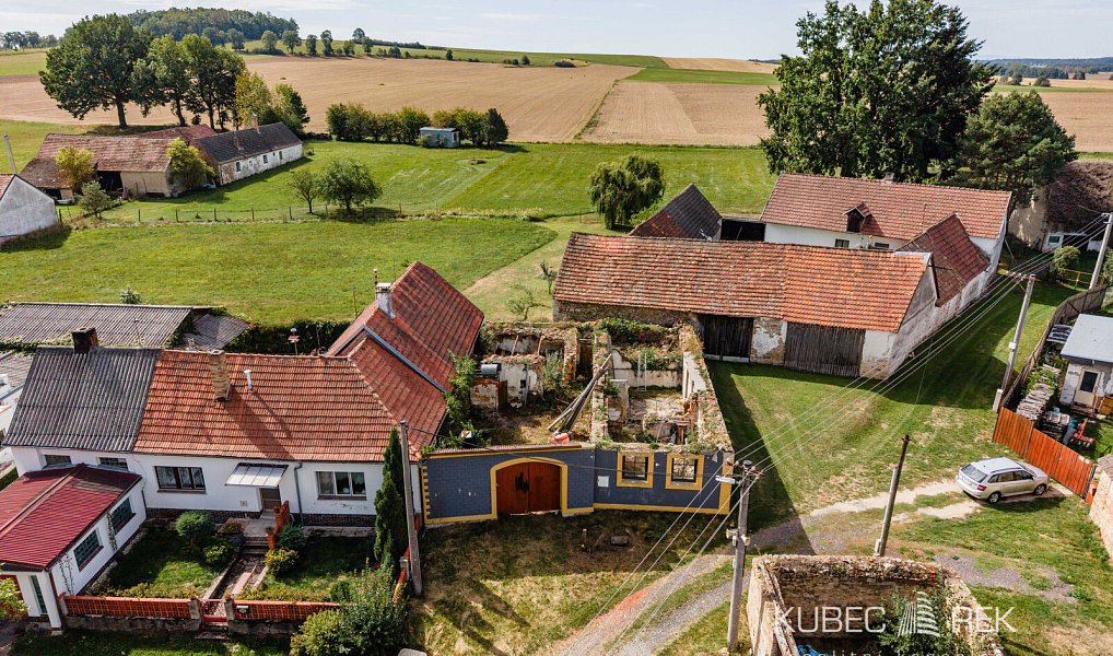 Prodej stavebního pozemku 1 342 m², Dírná – náhled fotky 2