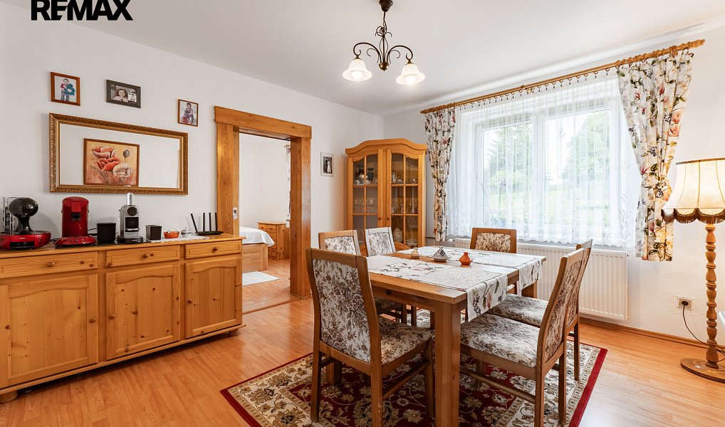 Prodej domu 328 m² s pozemkem 758 m², Vejprty – náhled fotky 25